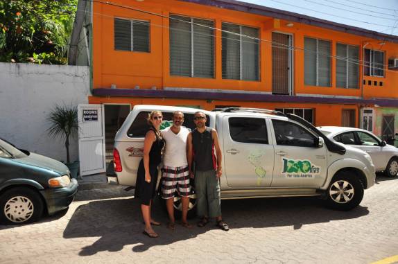 Despedida do Alejandro e da Casa Naranja, nossa pousada na Isla Mujeres, no litoral sul do México, do lado do Caribe